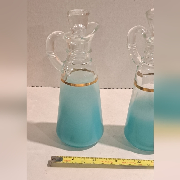 Vintage set of Anchor Hocking Blendo oil and vinegar dispensers. - Picture 2 of 15